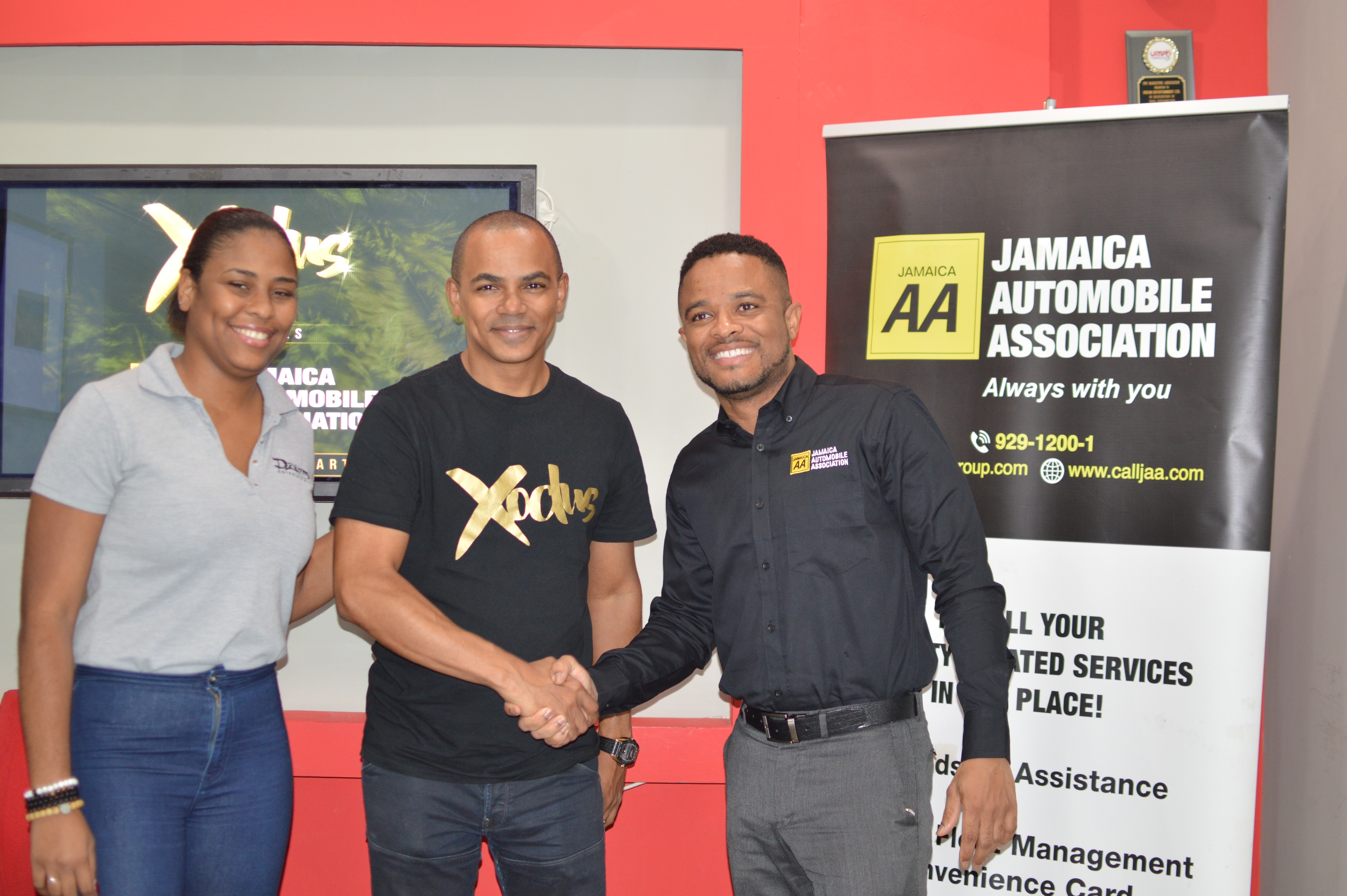 Scott Dunn (centre), managing director of Dream Entertainment, with Jason McNeish (right), deputy general manager, the Jamaica Automobile Association and Macheri Samuels, project manager, Dream Entertainment.